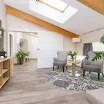 Hotel Forsthaus Gruena Betreibergesellschaft Mbh