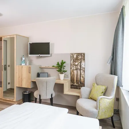 Forsthaus Gruena Betreibergesellschaft Mbh 호텔