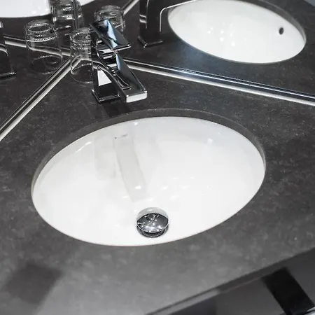 Hotel Forsthaus Gruena Betreibergesellschaft Mbh 4*