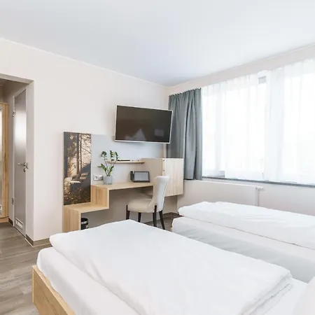 호텔 Forsthaus Gruena Betreibergesellschaft Mbh 켐니츠