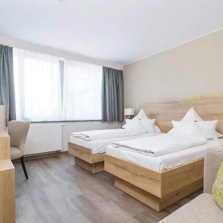 Forsthaus Gruena Betreibergesellschaft Mbh