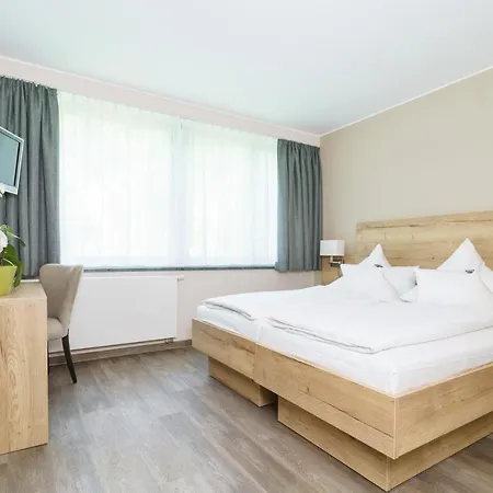 Forsthaus Gruena Betreibergesellschaft Mbh 호텔