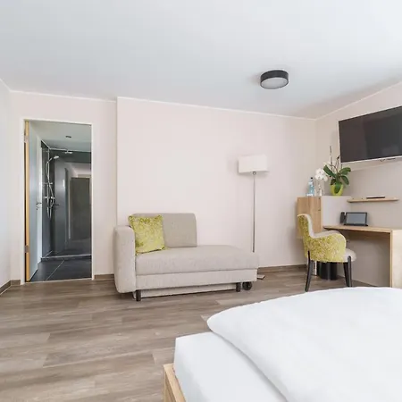 Forsthaus Gruena Betreibergesellschaft Mbh 켐니츠