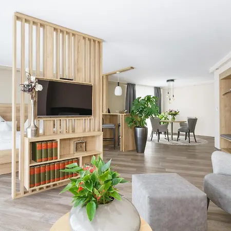 호텔 Forsthaus Gruena Betreibergesellschaft Mbh 4*