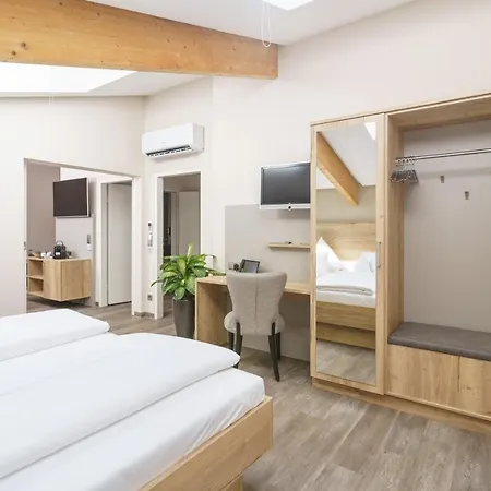 Forsthaus Gruena Betreibergesellschaft Mbh 호텔