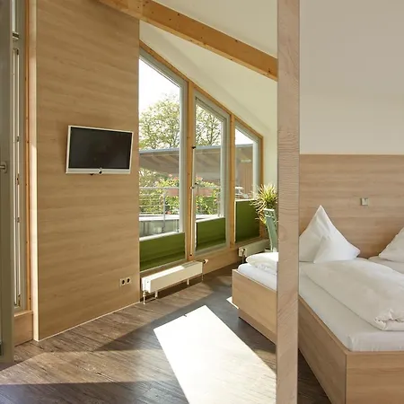 Forsthaus Gruena Betreibergesellschaft Mbh 호텔 4*