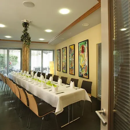 Forsthaus Gruena Betreibergesellschaft Mbh 호텔