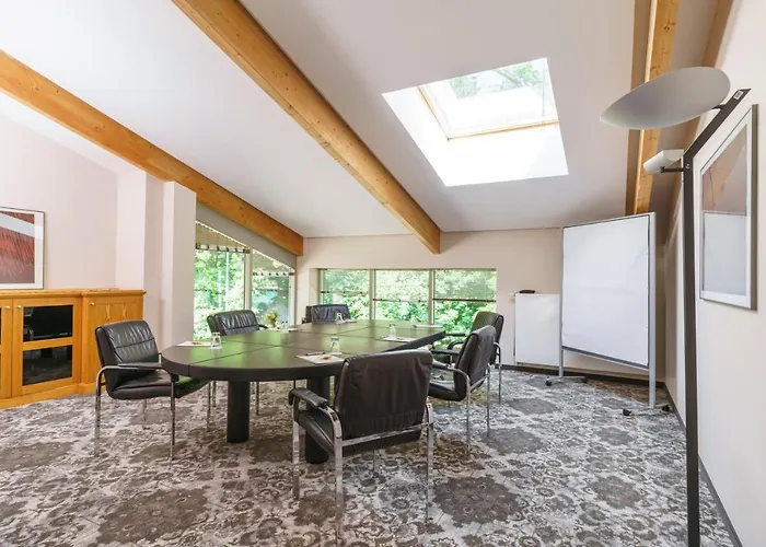 فندق Forsthaus Gruena Betreibergesellschaft Mbh