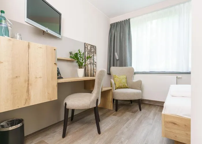 فندق Forsthaus Gruena Betreibergesellschaft Mbh 4*