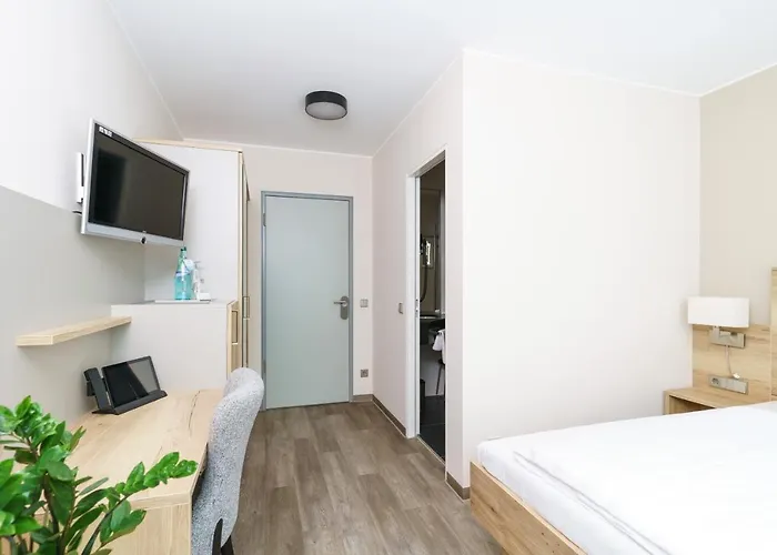 فندق Forsthaus Gruena Betreibergesellschaft Mbh 4*