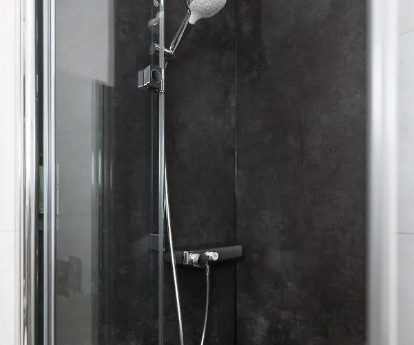 فندق Forsthaus Gruena Betreibergesellschaft Mbh