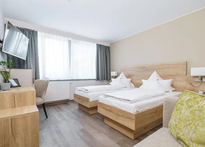 Forsthaus Gruena Betreibergesellschaft Mbh