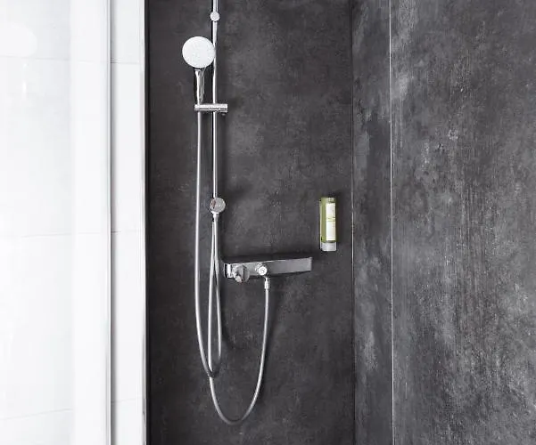 فندق Forsthaus Gruena Betreibergesellschaft Mbh