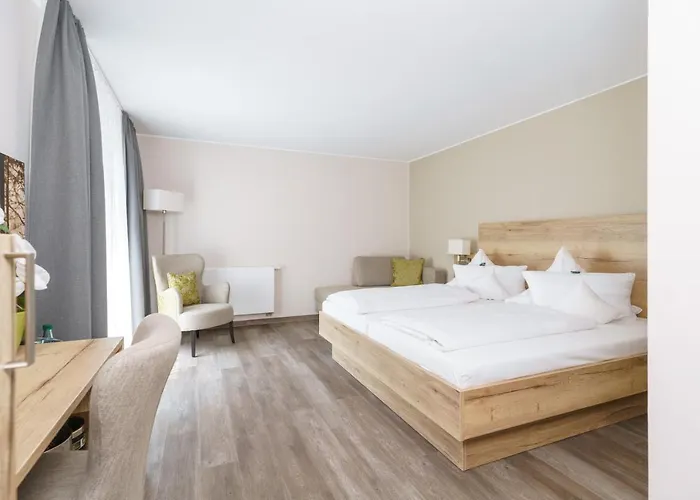 Forsthaus Gruena Betreibergesellschaft Mbh شيمنيتز