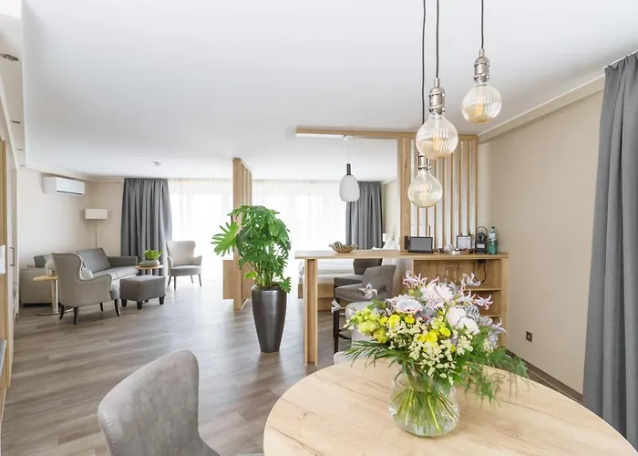 Forsthaus Gruena Betreibergesellschaft Mbh فندق شيمنيتز