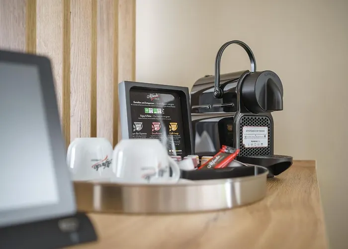 فندق Forsthaus Gruena Betreibergesellschaft Mbh شيمنيتز