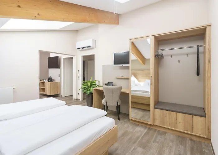 Forsthaus Gruena Betreibergesellschaft Mbh فندق