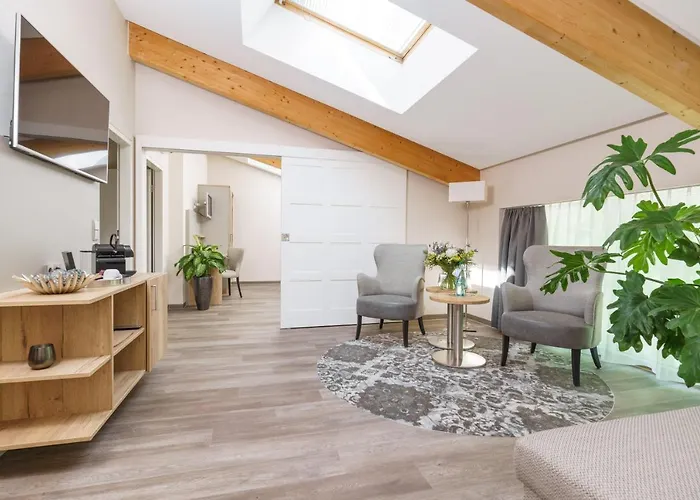 فندق Forsthaus Gruena Betreibergesellschaft Mbh