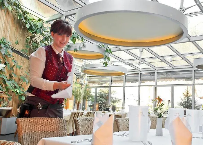 Forsthaus Gruena Betreibergesellschaft Mbh شيمنيتز